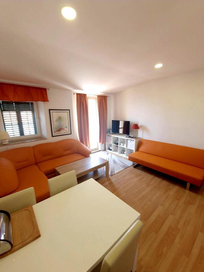 Apartments Eis Башка Екстер'єр фото