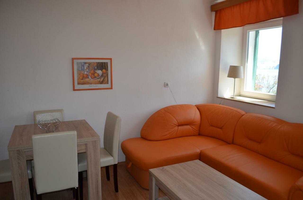 Apartments Eis Башка Екстер'єр фото